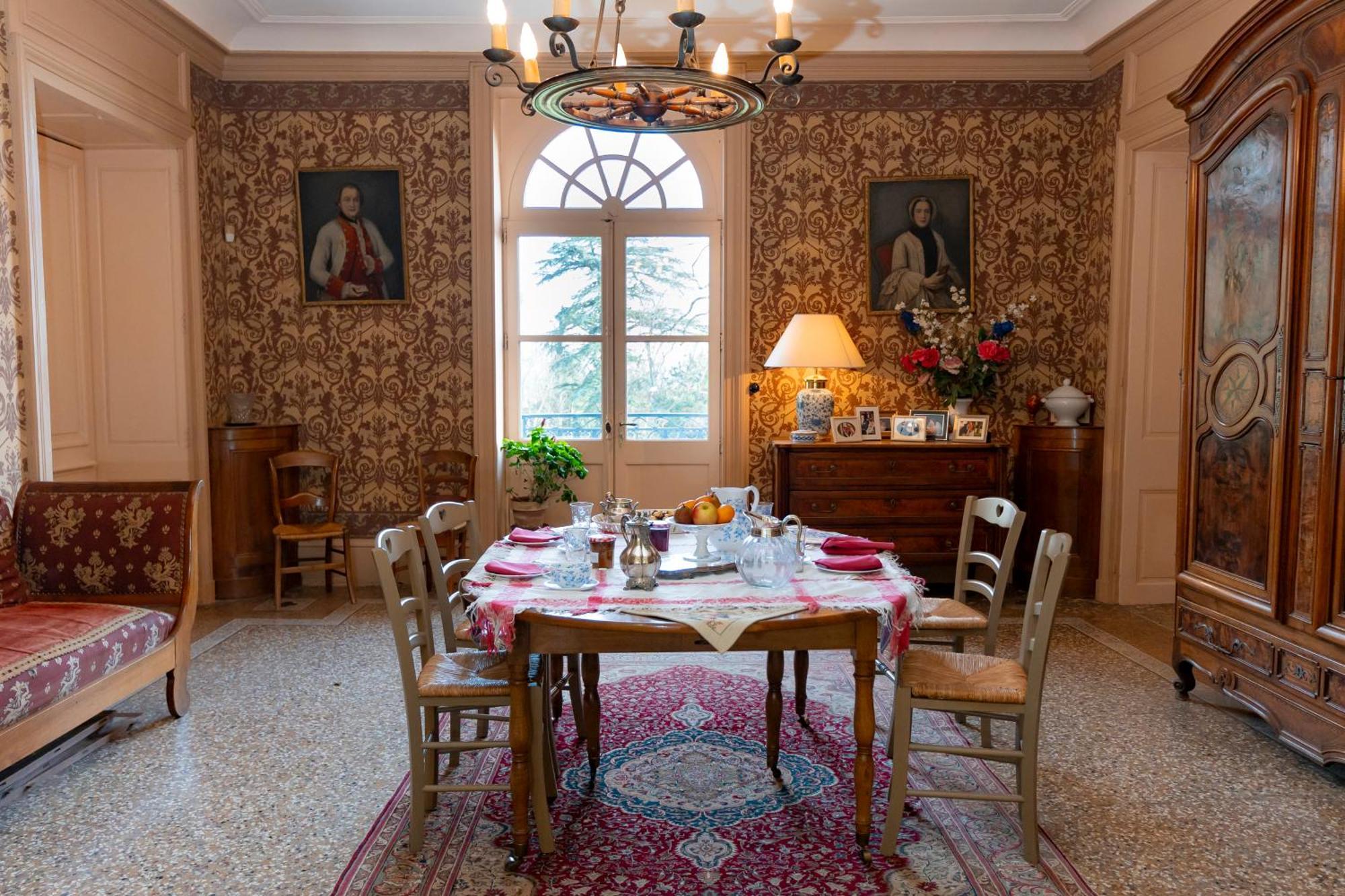 Domaine De Montclair Bed & Breakfast Pommiers  Ngoại thất bức ảnh